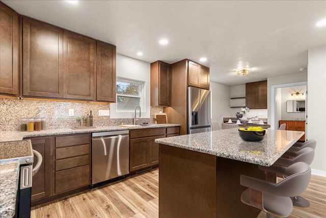 1021 13th AVENUE, Grafton, WI 53024