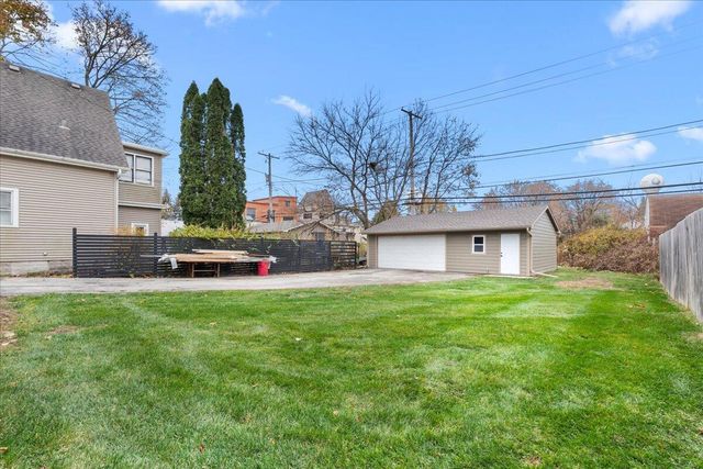 1021 13th AVENUE, Grafton, WI 53024