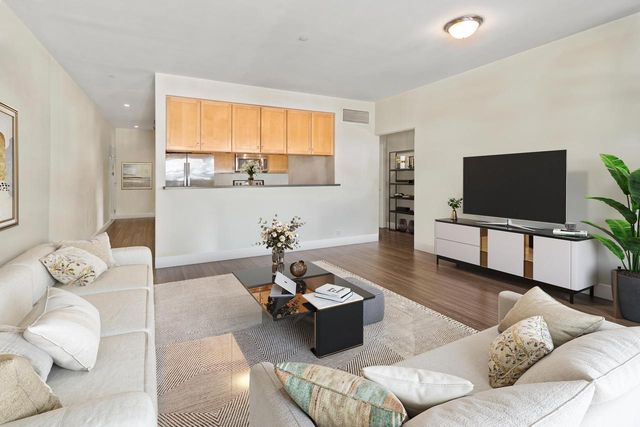 1905 N Water STREET #303, Milwaukee, WI 53202