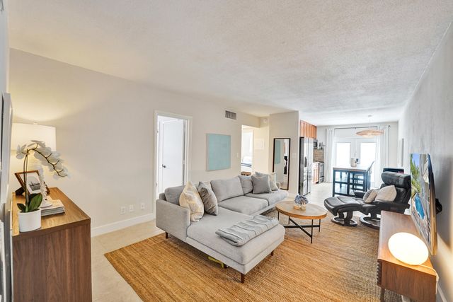 510 NE 17th Avenue 103, Fort Lauderdale, FL 33301