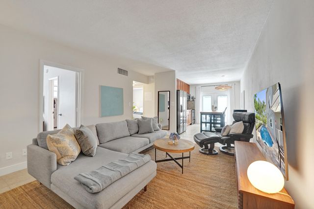 510 NE 17th Avenue 103, Fort Lauderdale, FL 33301
