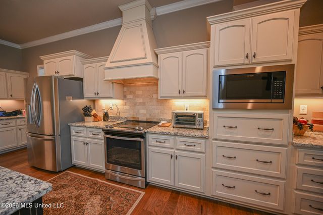 4650 Pleasant Breeze Drive, Olive Branch, MS 38654