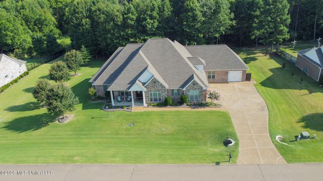 4650 Pleasant Breeze Drive, Olive Branch, MS 38654