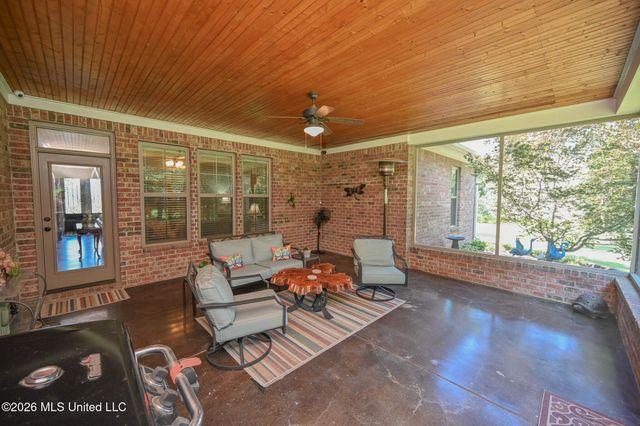 4650 Pleasant Breeze Drive, Olive Branch, MS 38654