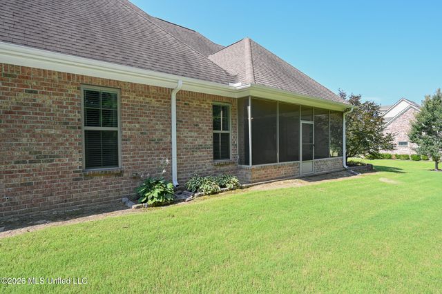 4650 Pleasant Breeze Drive, Olive Branch, MS 38654