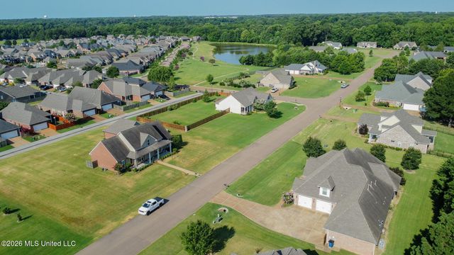 4650 Pleasant Breeze Drive, Olive Branch, MS 38654