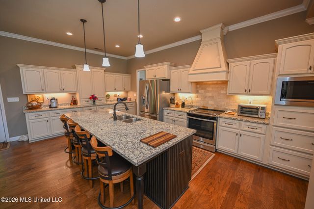 4650 Pleasant Breeze Drive, Olive Branch, MS 38654