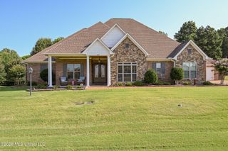 4650 Pleasant Breeze Drive, Olive Branch, MS 38654