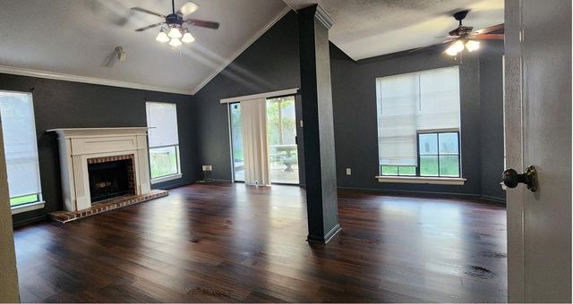 7711 High Village Dr Drive, Houston, TX 77095