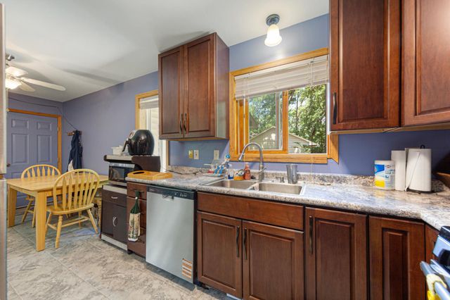 26295 10th Street W, Zimmerman, MN 55398