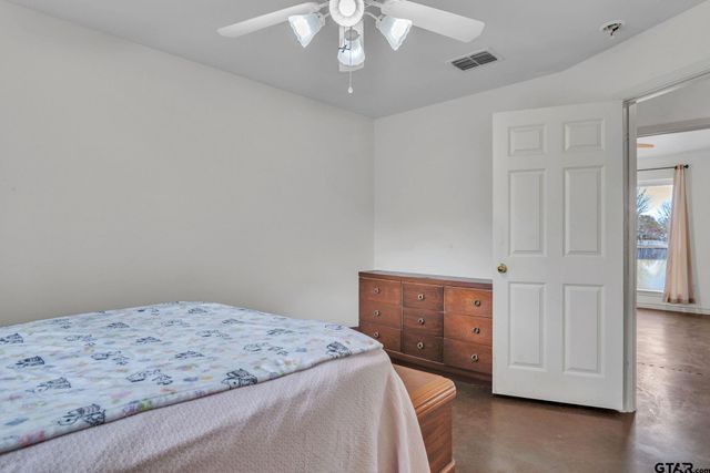 19990 Bluegrass Cir, Flint, TX 75762