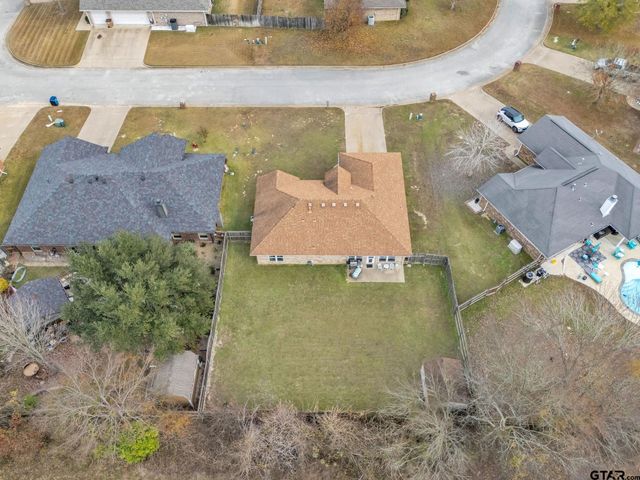 19990 Bluegrass Cir, Flint, TX 75762