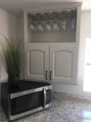 327 Santa Cruz Avenue, Bullhead City, AZ 86442