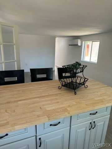 327 Santa Cruz Avenue, Bullhead City, AZ 86442