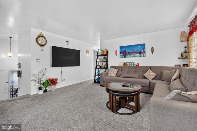1207 OAKVIEW DR, Silver Spring, MD 20903