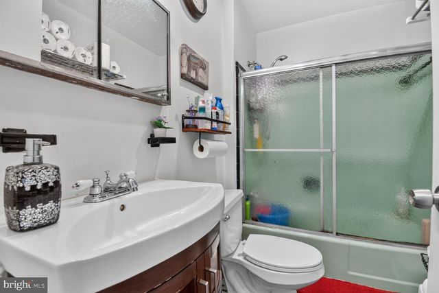 1207 OAKVIEW DR, Silver Spring, MD 20903
