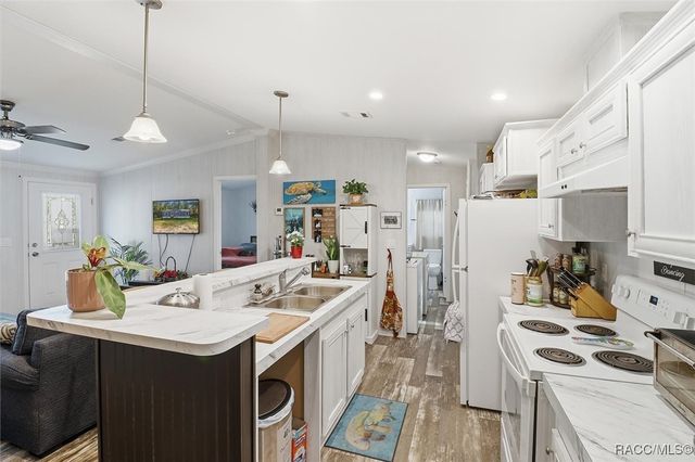 19120 SW 49th Place, Dunnellon, FL 34432