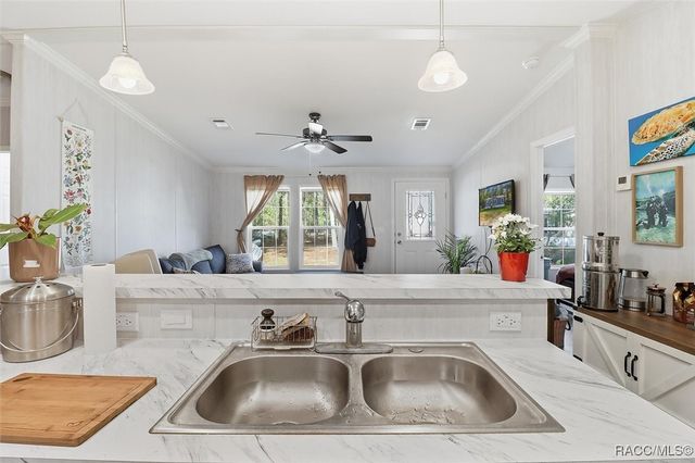 19120 SW 49th Place, Dunnellon, FL 34432