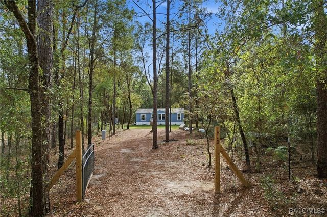 19120 SW 49th Place, Dunnellon, FL 34432