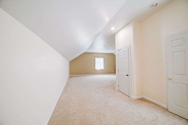 1897 N 2500 East Road, Watseka, IL 60970