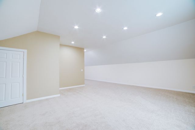 1897 N 2500 East Road, Watseka, IL 60970