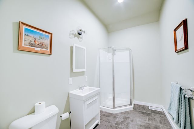 1897 N 2500 East Road, Watseka, IL 60970