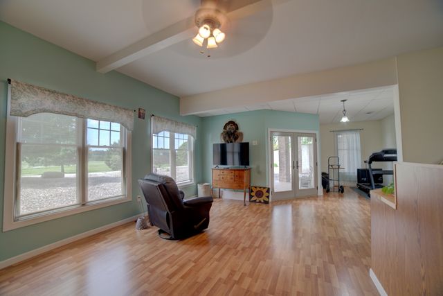 1897 N 2500 East Road, Watseka, IL 60970