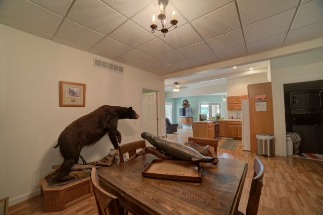 1897 N 2500 East Road, Watseka, IL 60970