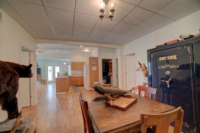 1897 N 2500 East Road, Watseka, IL 60970