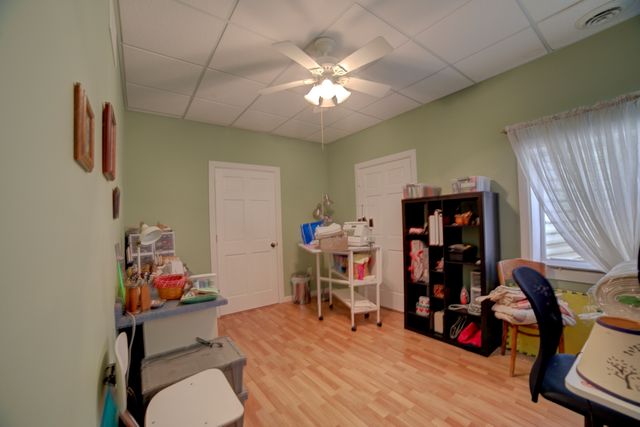 1897 N 2500 East Road, Watseka, IL 60970