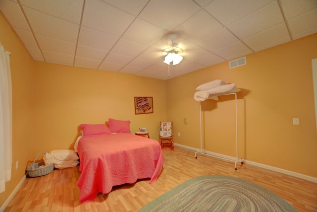 1897 N 2500 East Road, Watseka, IL 60970