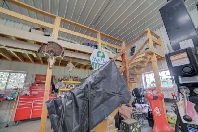 1897 N 2500 East Road, Watseka, IL 60970