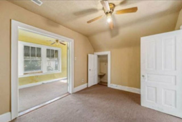 7038 S Woodlawn Avenue 2, Chicago, IL 60637