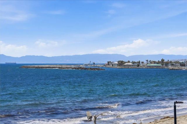 625 Esplanade 9, Redondo Beach, CA 90277