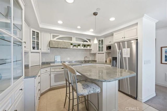 625 Esplanade 9, Redondo Beach, CA 90277