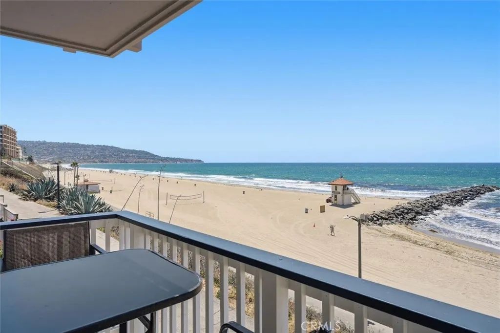 625 Esplanade 9, Redondo Beach, CA 90277