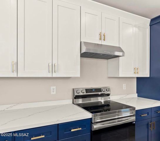 127 Via Venezuela, Rio Rico, AZ 85648