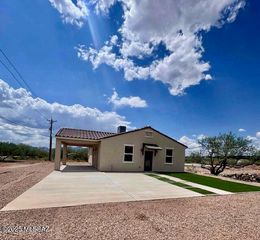 127 Via Venezuela, Rio Rico, AZ 85648
