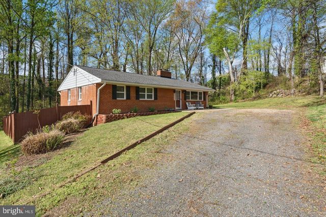 3993 ORANGE ST, Triangle, VA 22172