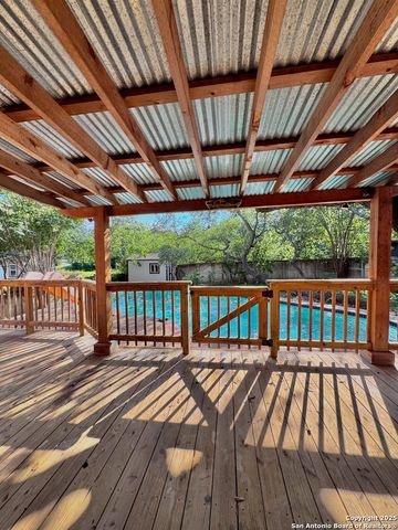 21551 Hyerwood, San Antonio, TX 78259