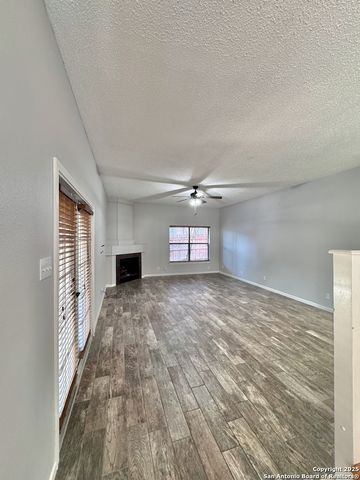 21551 Hyerwood, San Antonio, TX 78259