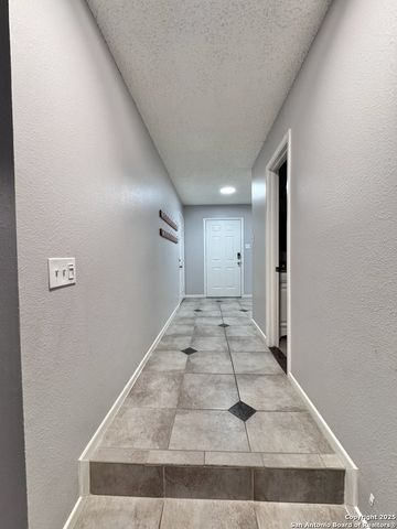 21551 Hyerwood, San Antonio, TX 78259