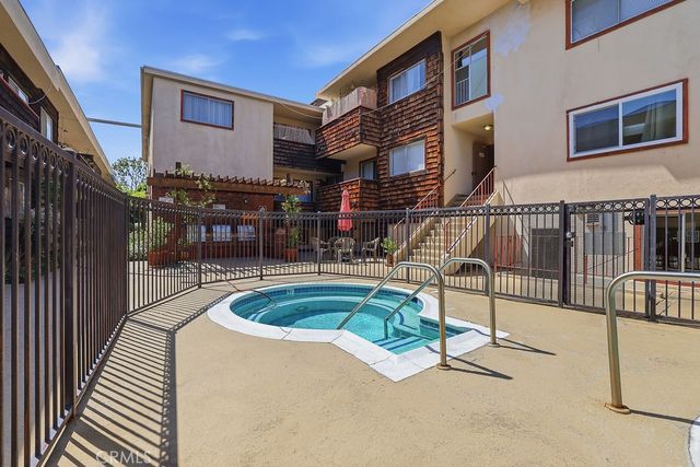 5400 Newcastle Avenue 45, Encino, CA 91316