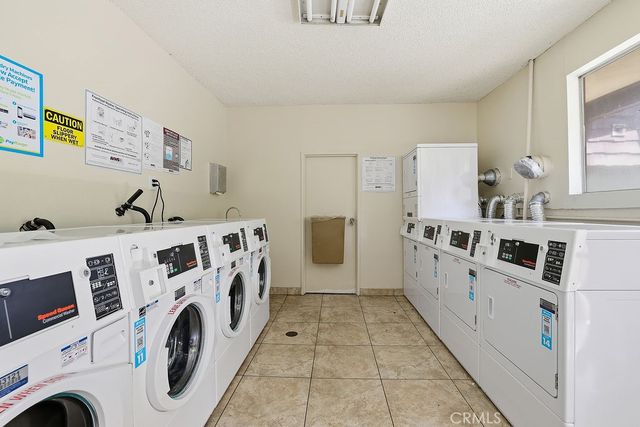 5400 Newcastle Avenue 45, Encino, CA 91316