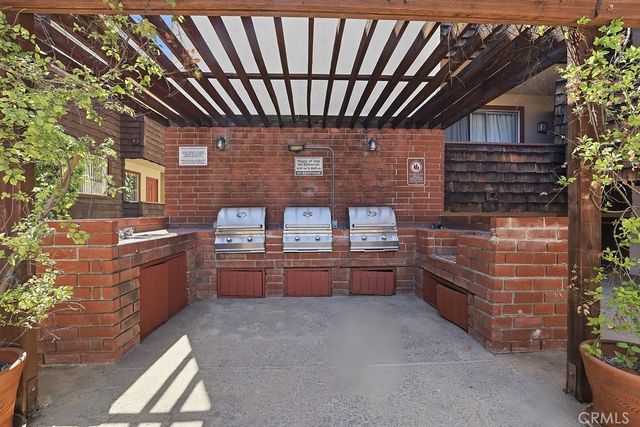 5400 Newcastle Avenue 45, Encino, CA 91316