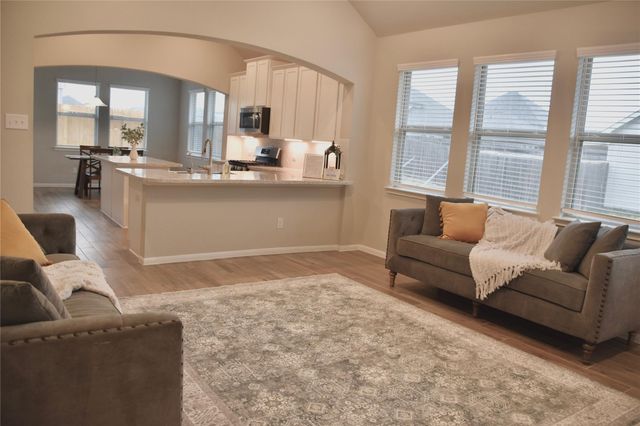 1071 Bluebonnet Trail, Bellville, TX 77418