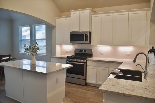 1071 Bluebonnet Trail, Bellville, TX 77418