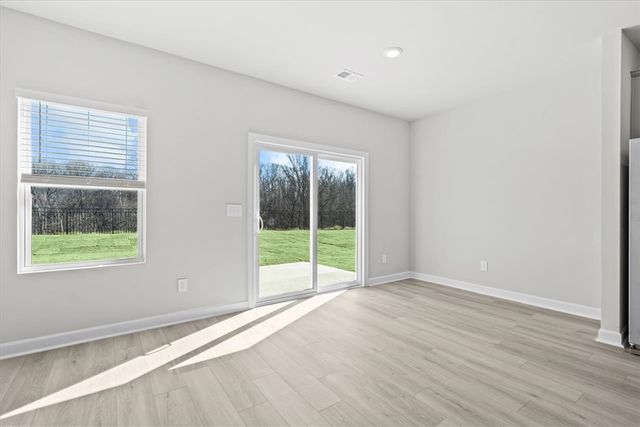 589 Cozy Bluff Road, Spartanburg, SC 29301