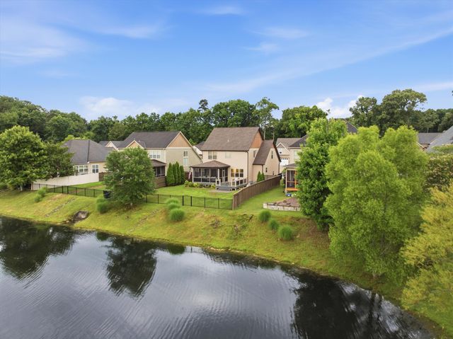 8570 Maple Valley Drive, Chattanooga, TN 37421