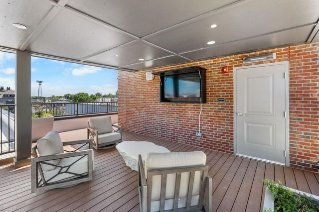 99 Foundry Place 106, Portsmouth, NH 03801